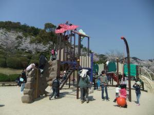 天神山公園の遊具の写真