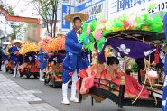 花神子社参行列