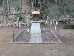 人麿神社の社