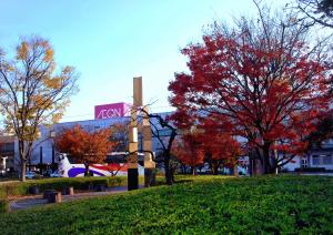 JR防府駅前の紅葉