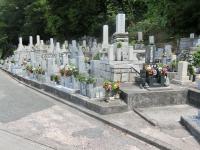野島の墓地