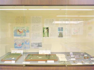 江戸時代の防府にて行われた毛利氏の政策の紹介する展示ケースの写真