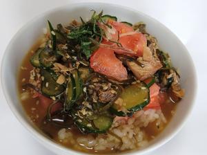 トマトとサバ缶の冷や汁