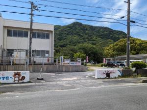 かふぇ・えびすや（向島小学校）の外観