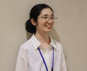 高張優子氏の写真