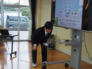 勝間公民館にじいろくらぶ（プログラミングレゴロボット）2