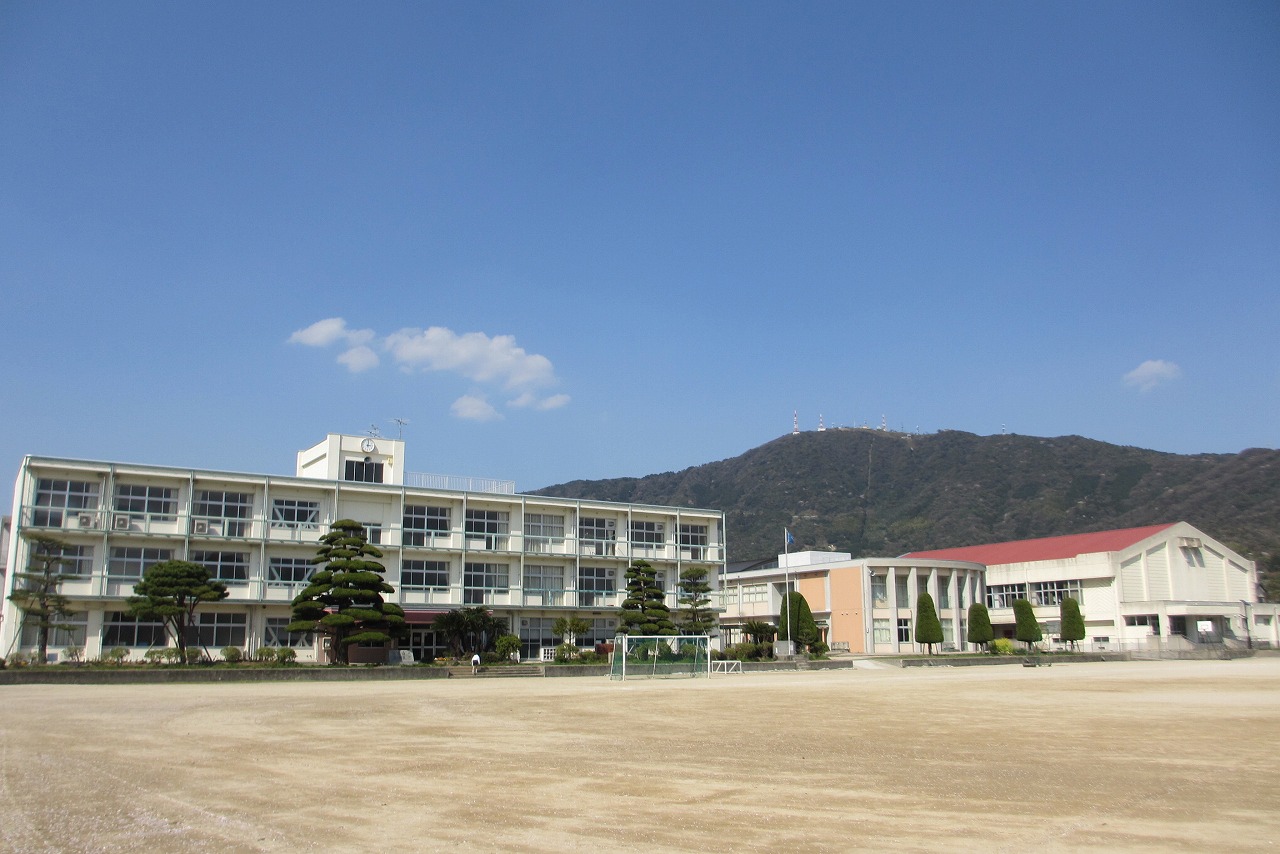 防府市立牟礼小学校のタイトル画像