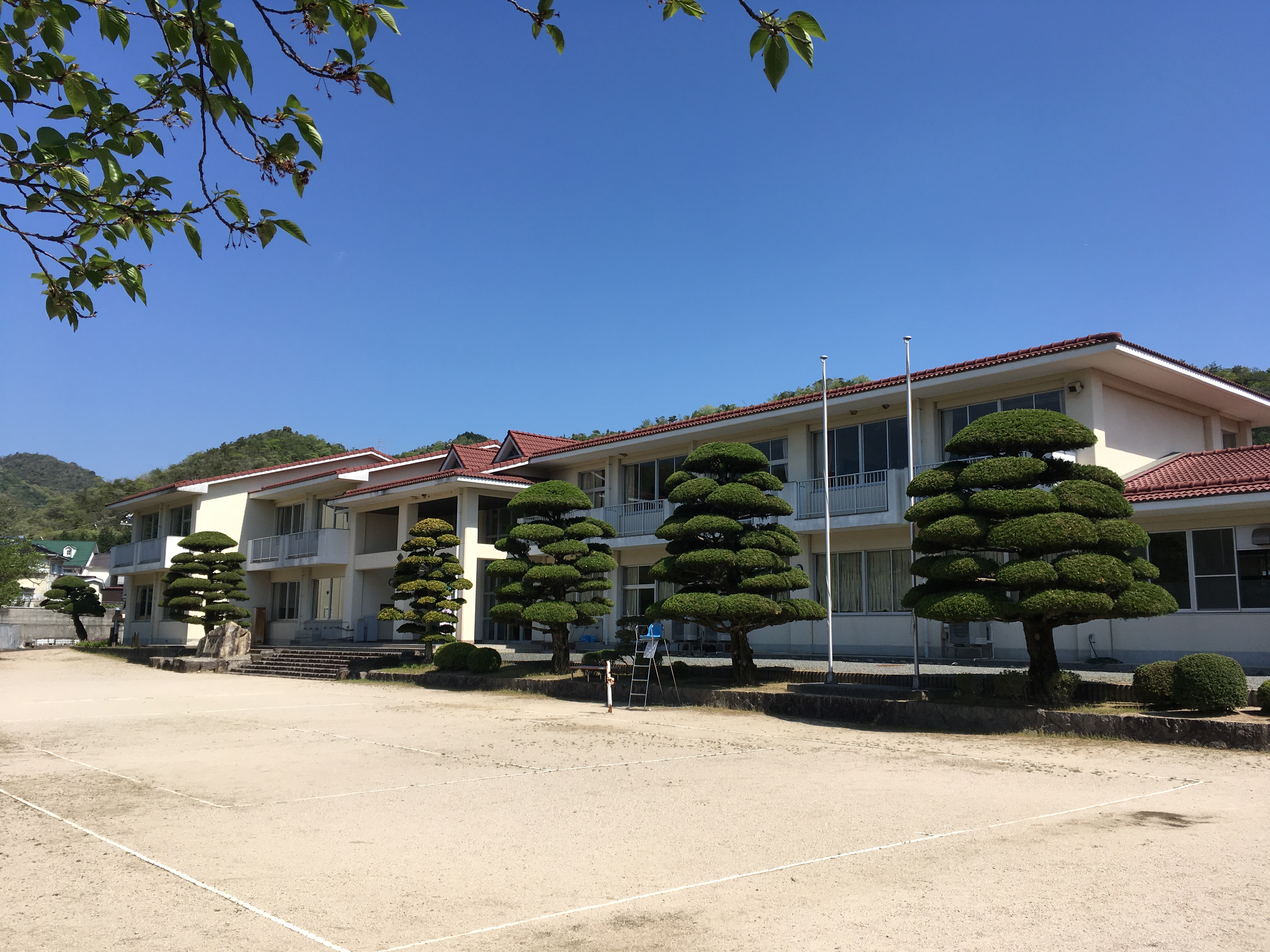 防府市立小野中学校のタイトル画像